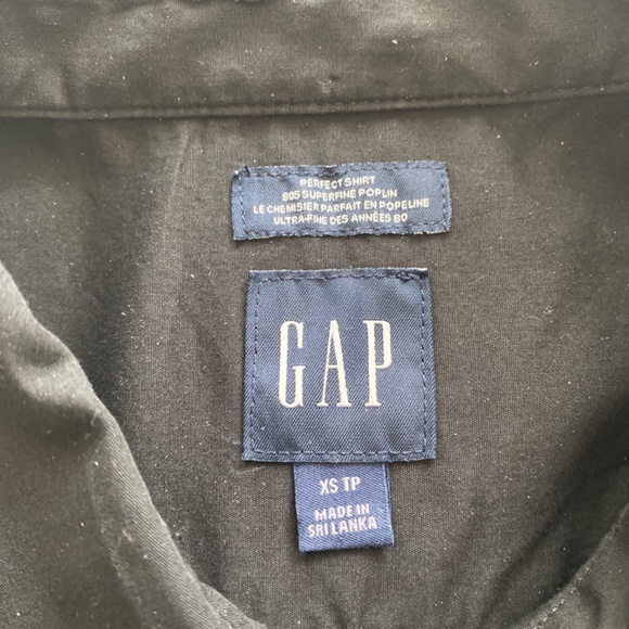 Black GAP poplin shirt - Picture 2 of 3